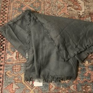 Gray blanket scarf with fringed edge